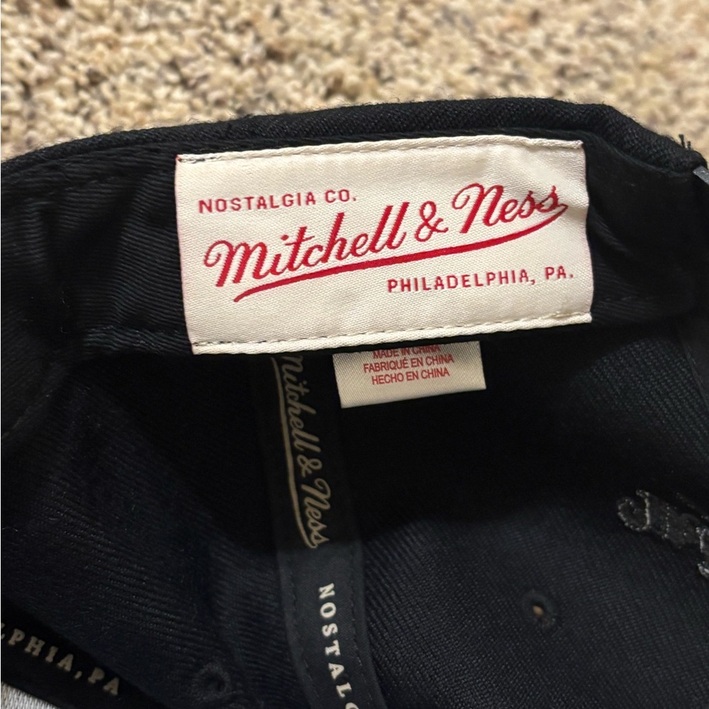 Mitchell & Ness LAFC Los Angeles Football Club Black Gold Adjustable hat NEW - Picture 4 of 5